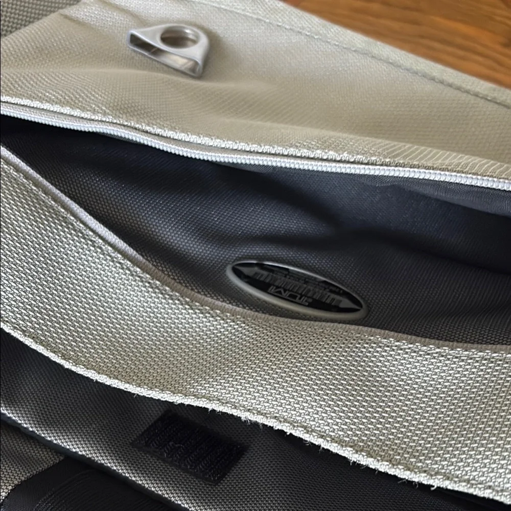 Tumi Gray/Silver Messenger Bag with Modern Design and Durable Material
